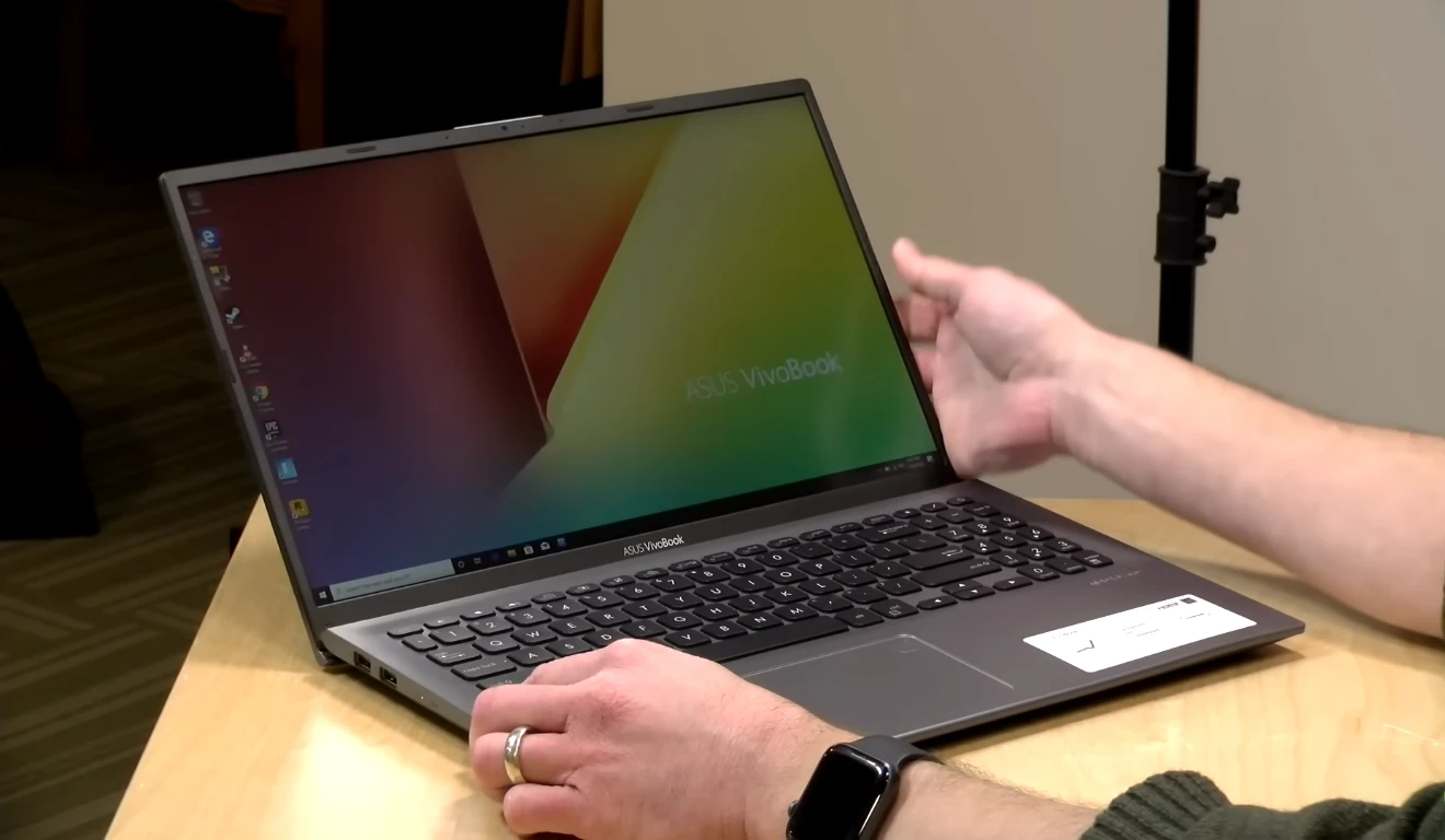 ASUS Vivobook 15 M1502YA